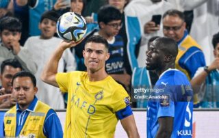 Il Divario Salariale nel Calcio Saudita: Perché i Giocatori Locali Guadagnano Meno?