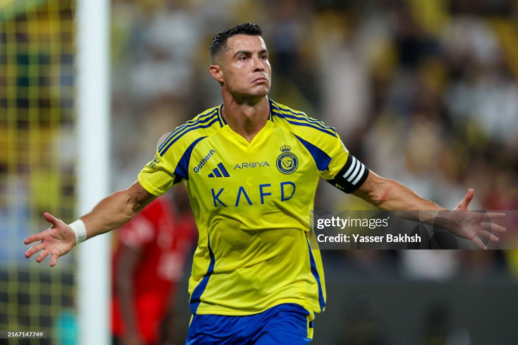 Il Re è tornato: Cristiano Ronaldo guida l'Al Nassr ai Quarti di Champions