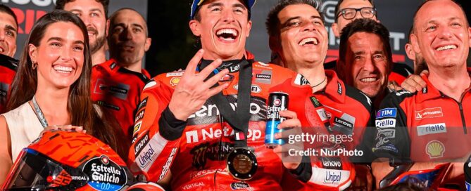 MotoGP – Recensione Ignorante GP Qatar 2025: “L’emiro di Cervera, gomme da processo e drammi da pronto soccorso”