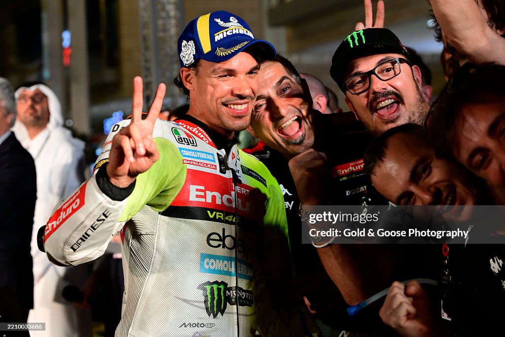 MotoGP – Recensione Ignorante GP Qatar 2025: “L’emiro di Cervera, gomme da processo e drammi da pronto soccorso”